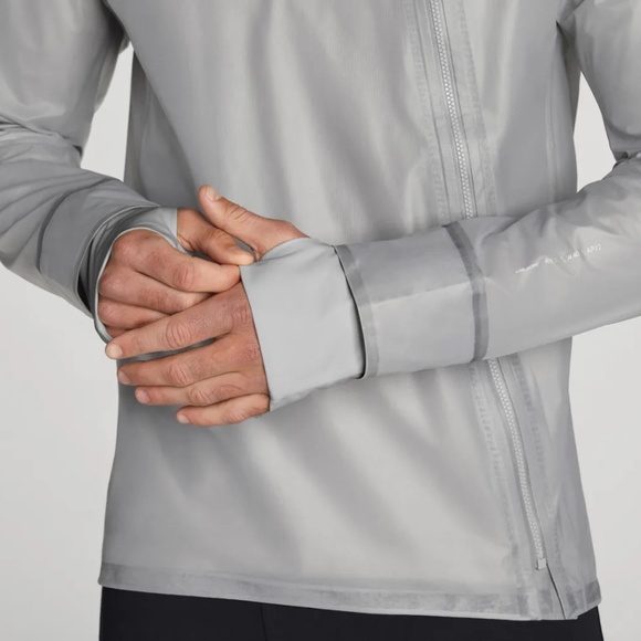 Hoka One - Performance Shield Running Jacket - Men's Size Medium - Picture 3 of 13